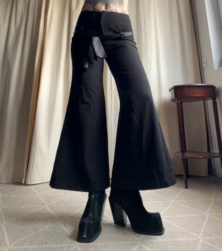 Pantalon jambes larges avec ceinture satinée  – taille S