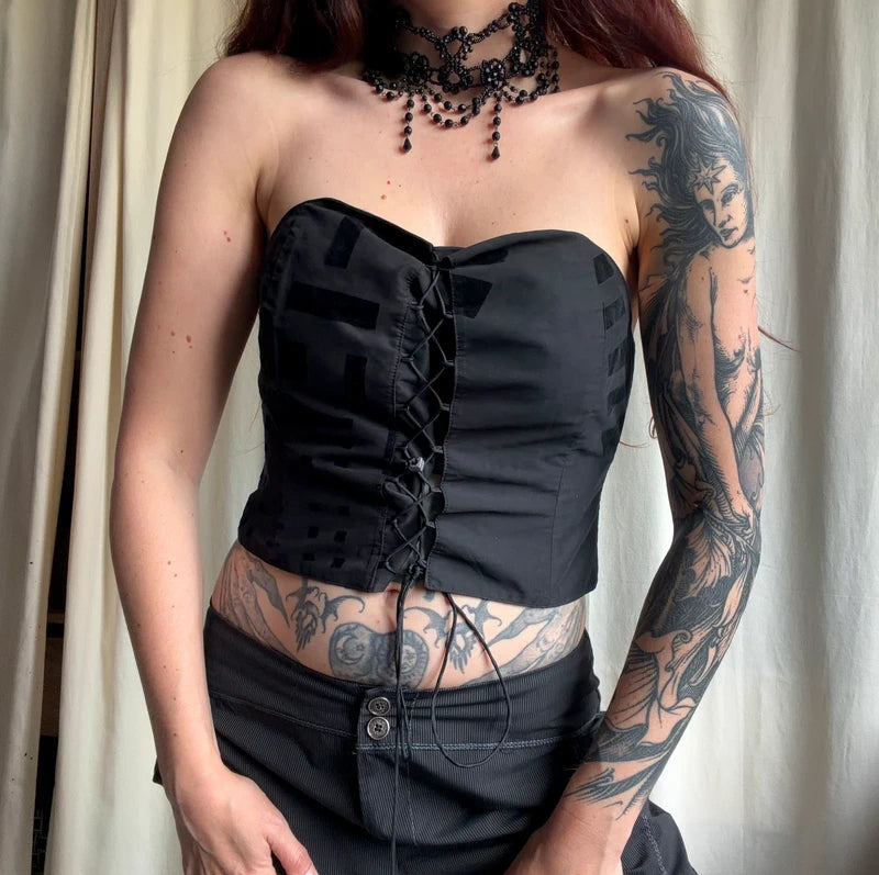Top bustier noir Biche de Bère à lacets et détails en velours  – taille M/L