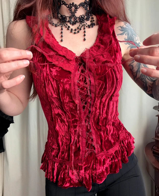 Top bustier en velours bordeaux avec laçage sur le devant et volants – taille M/L