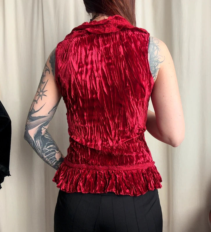 Top bustier en velours bordeaux avec laçage sur le devant et volants – taille M/L