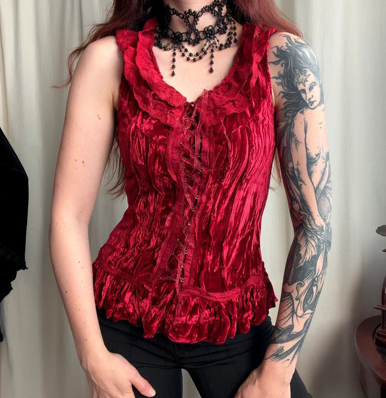 Top bustier en velours bordeaux avec laçage sur le devant et volants – taille M/L