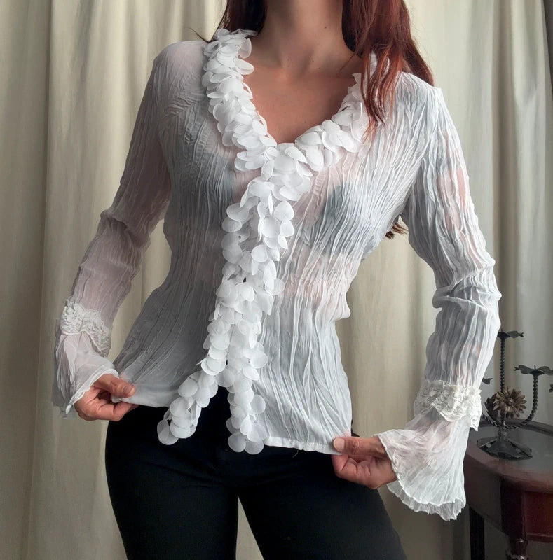 Blouse blanche romantique en tissu froissé transparent avec volants – taille S/M/L
