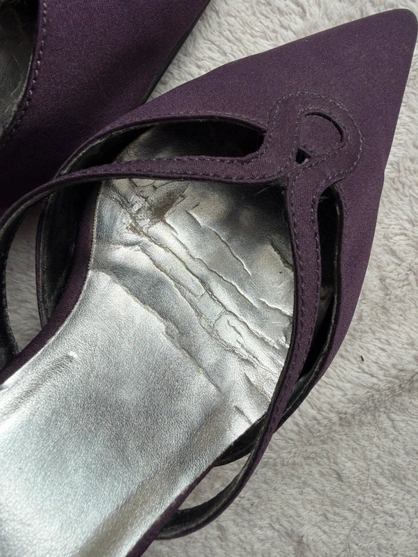 Dark plum pointed toe ankle strap court shoes - size 37