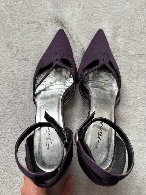 Dark plum pointed toe ankle strap court shoes - size 37