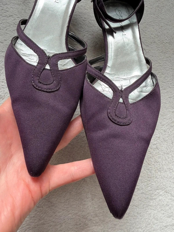 Dark plum pointed toe ankle strap court shoes - size 37
