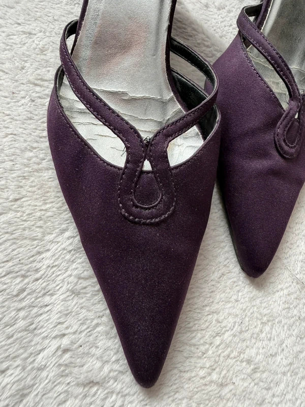 Dark plum pointed toe ankle strap court shoes - size 37