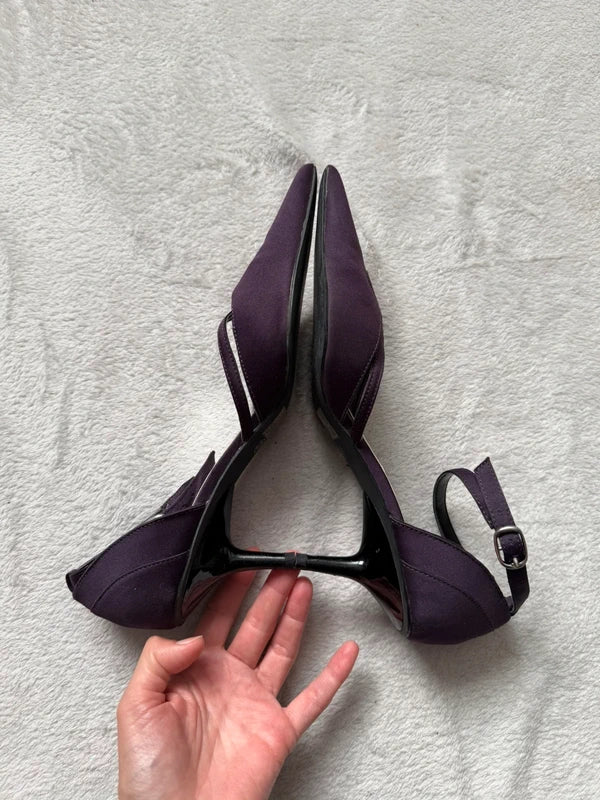 Dark plum pointed toe ankle strap court shoes - size 37