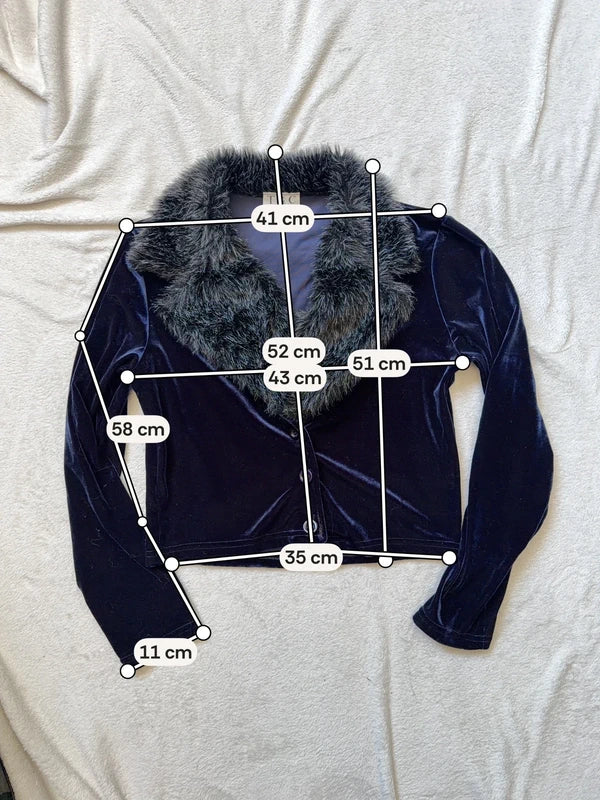 Cardigan en velours bleu nuit avec col en fausse fourrure style vampy années 90 – taille S/M