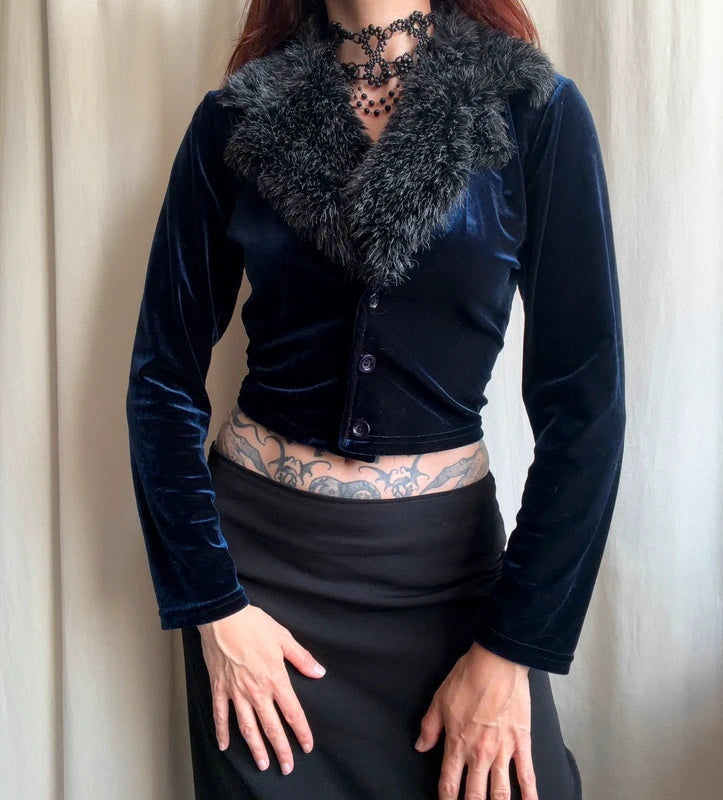 Cardigan en velours bleu nuit avec col en fausse fourrure style vampy années 90 – taille S/M