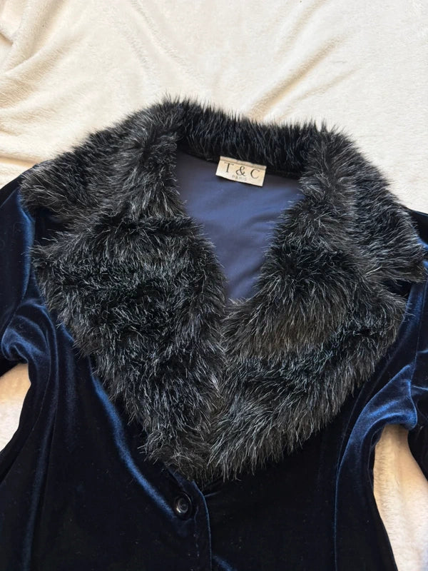 Cardigan en velours bleu nuit avec col en fausse fourrure style vampy années 90 – taille S/M