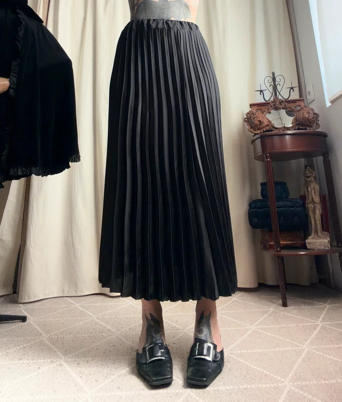 Jupe plissée noire fluide fabriquée en Italie style victorien goth – taille S/M