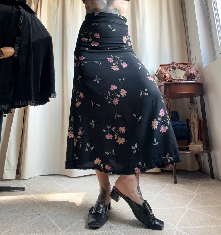 Jupe longue noire fleurie style whimsigoth romantique – taille XS/S