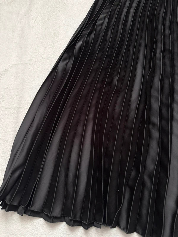 Jupe plissée noire fluide fabriquée en Italie style victorien goth – taille S/M