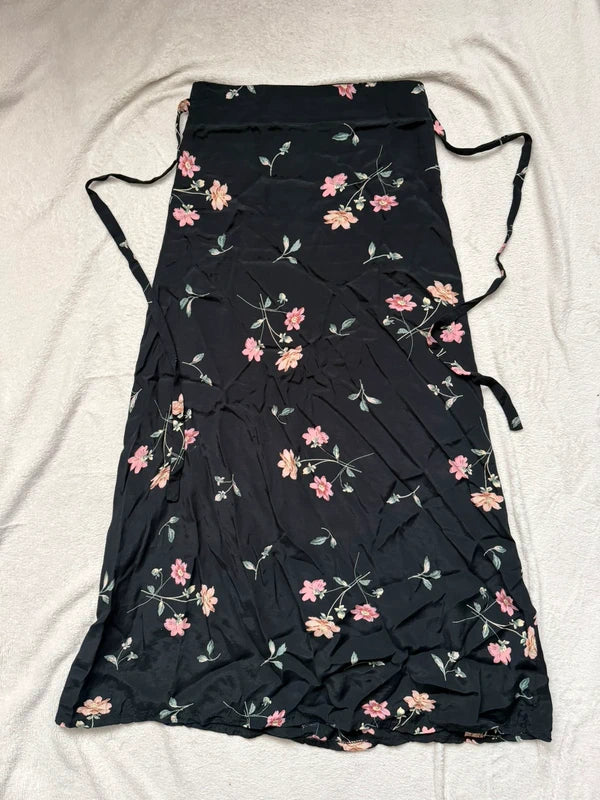 Jupe longue noire fleurie style whimsigoth romantique – taille XS/S