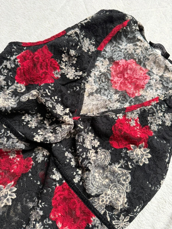 Black and red floral lace whimsigoth 90s camisole – size XS/S
