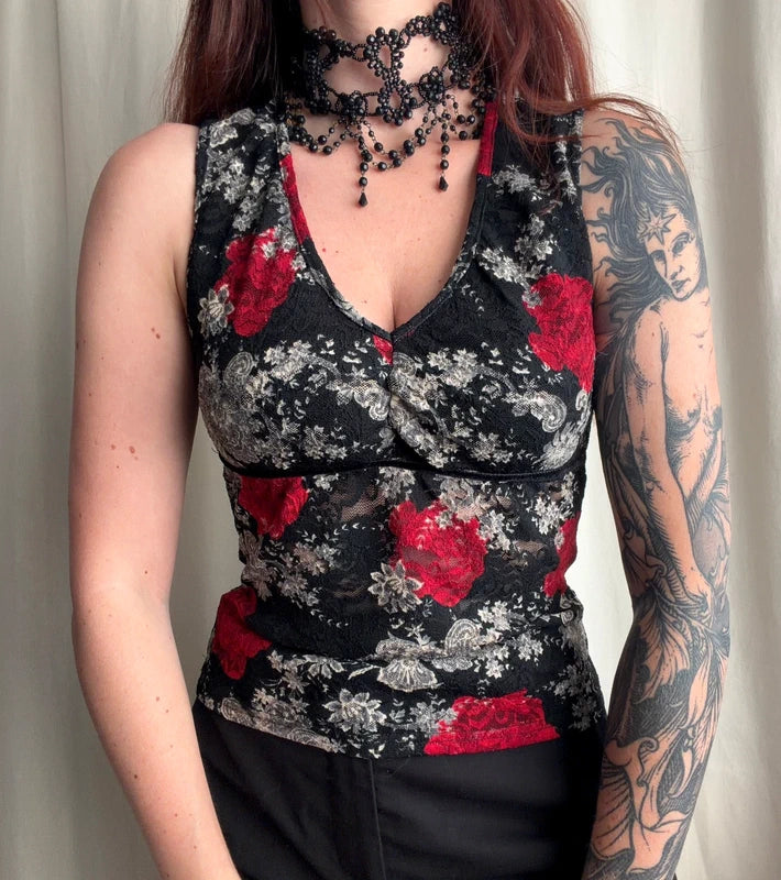 Caraco noir et rouge en dentelle fleurie style whimsigoth 90s – taille XS/S