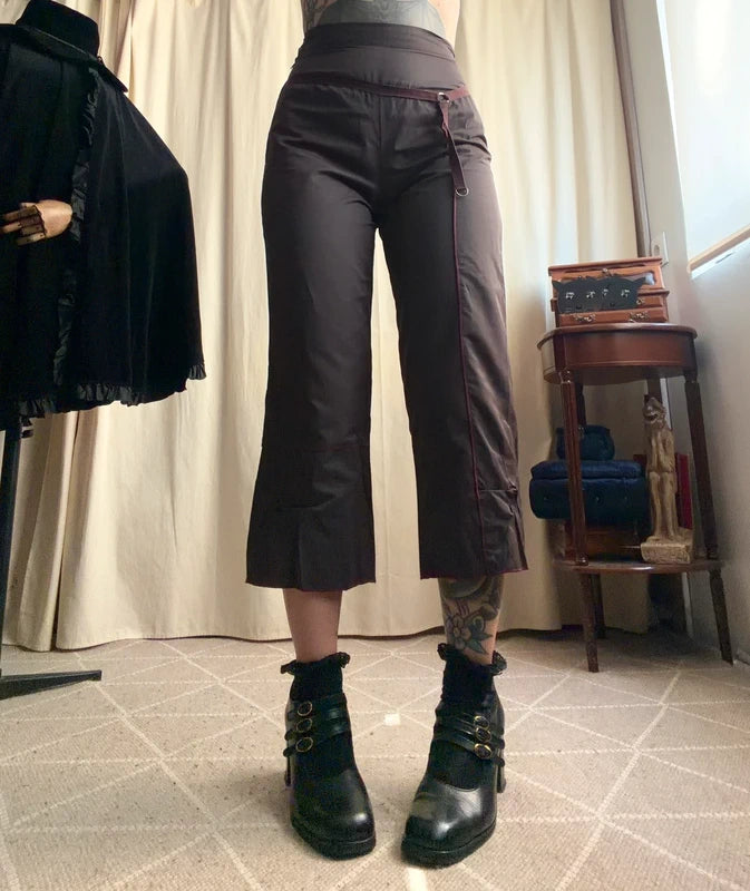 Capri marron avec boucle intgégrée style avant garde y2k – taille S