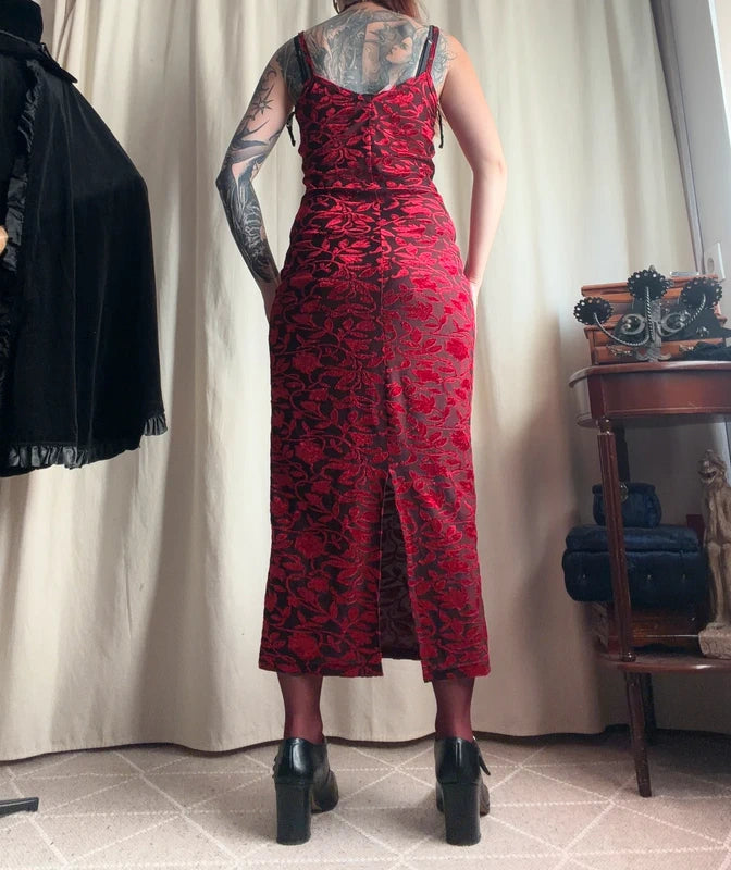 Burgundy floral velvet long dress 90s prom dress style – size S/M