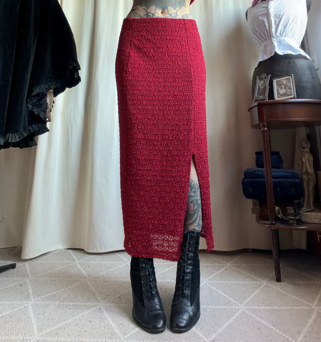 Ensemble rouge veste brodée et jupe longue style vampire goth Made in France - taille M