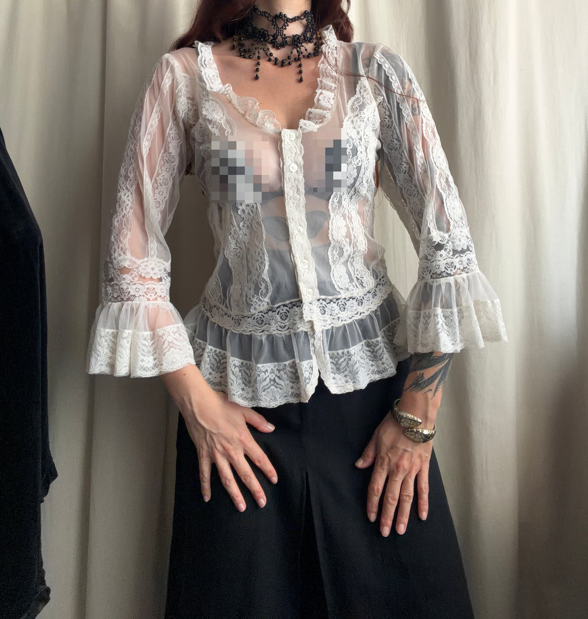 Blouse blanche transparente en dentelle à volants style victorien romantique - Taille L