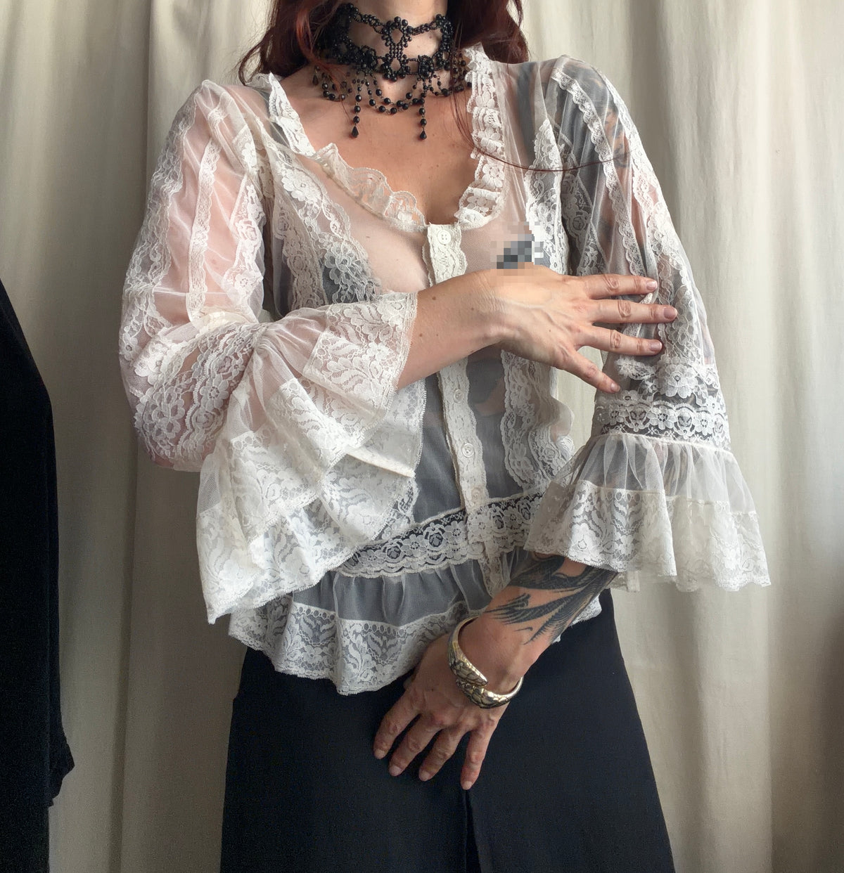 Blouse blanche transparente en dentelle à volants style victorien romantique - Taille L