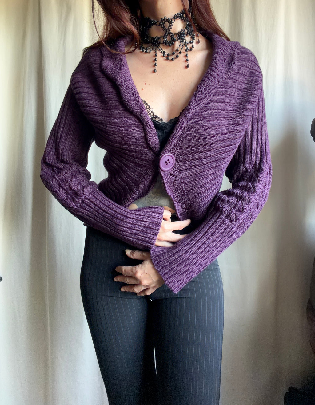 Cardigan court violet en maille côtelée manches ajourées style whimsigoth fairygrunge - taille XS/S