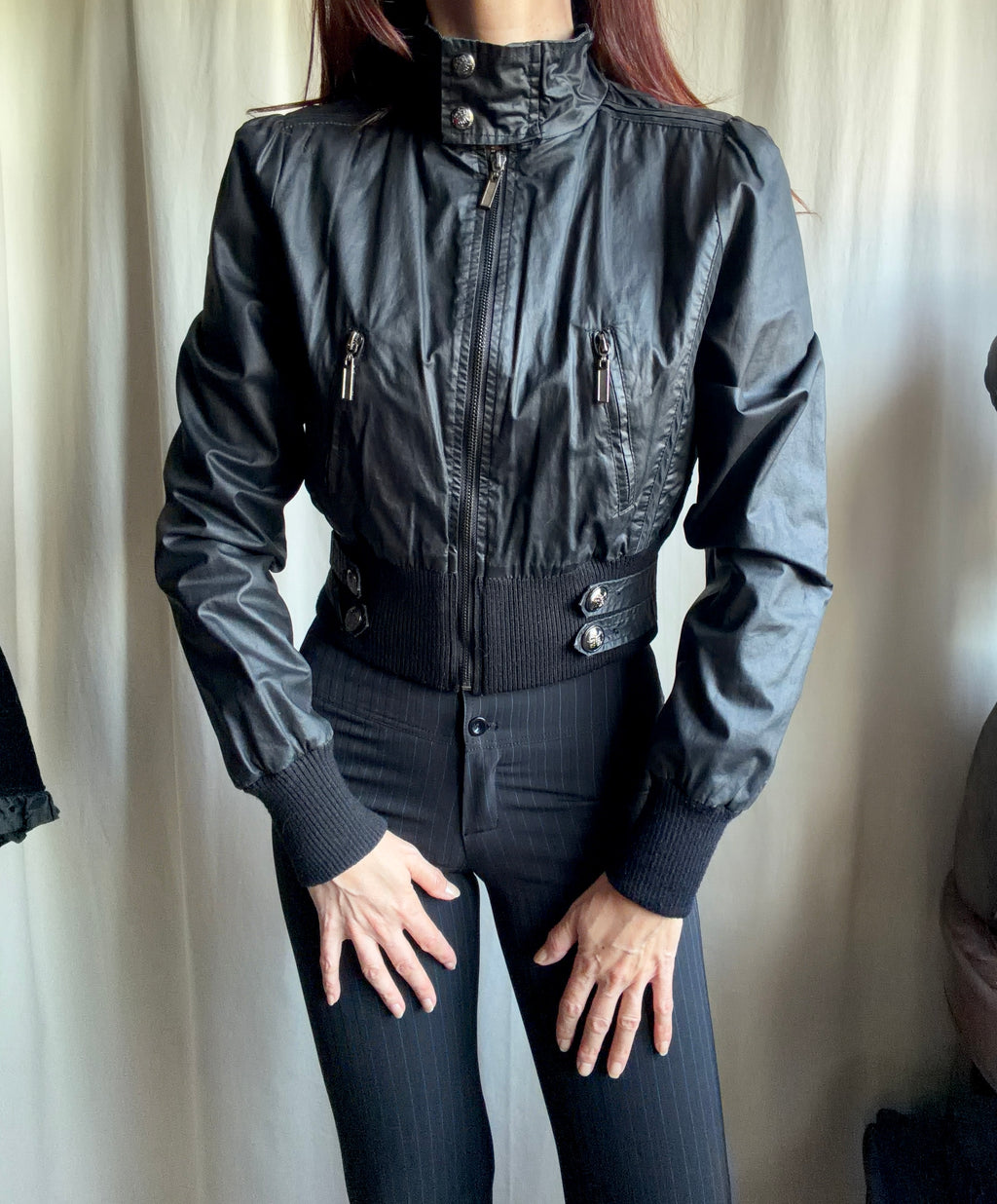 Blouson noir court à zips et boutons métalliques style cyber goth biker - taille S