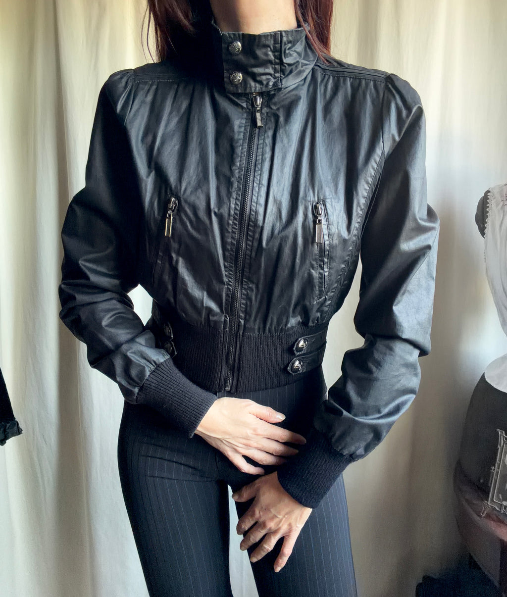 Blouson noir court à zips et boutons métalliques style cyber goth biker - taille S