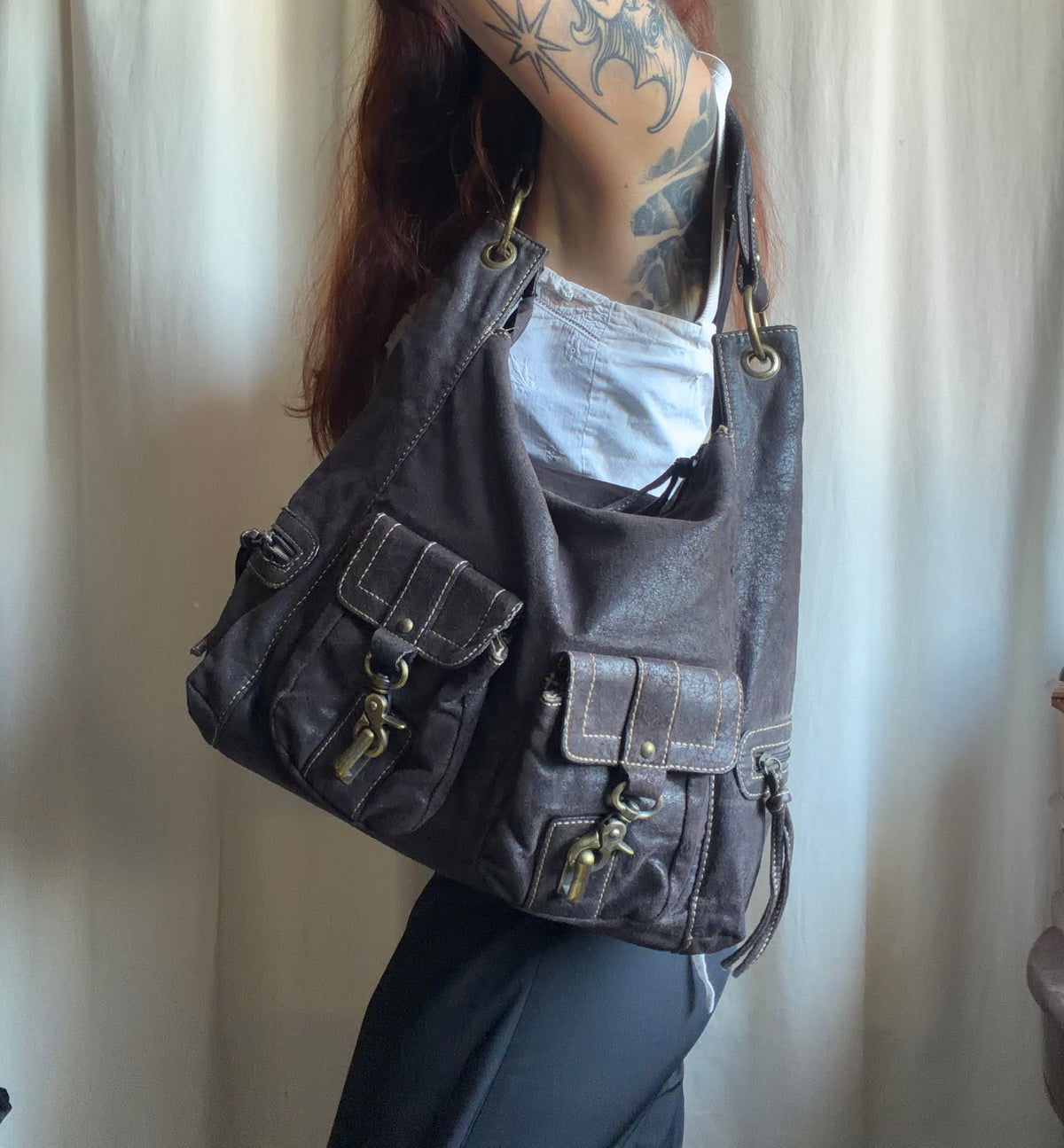 Sac à main cuir marron foncé poches multiples et métal bronze - Y2K grunge goth vintage