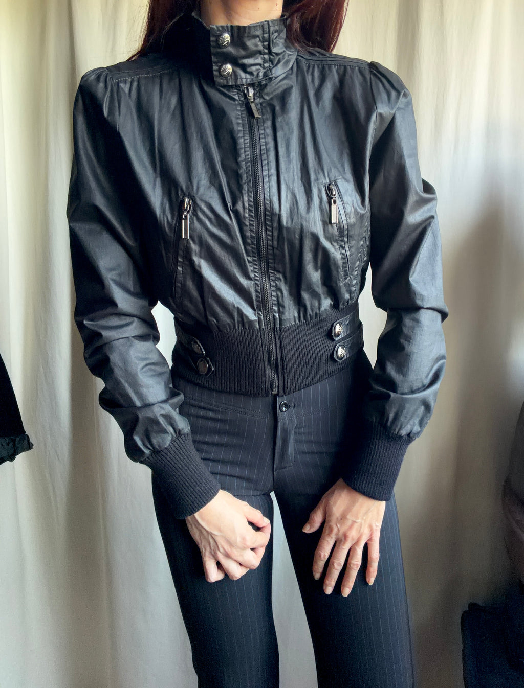 Blouson noir court à zips et boutons métalliques style cyber goth biker - taille S