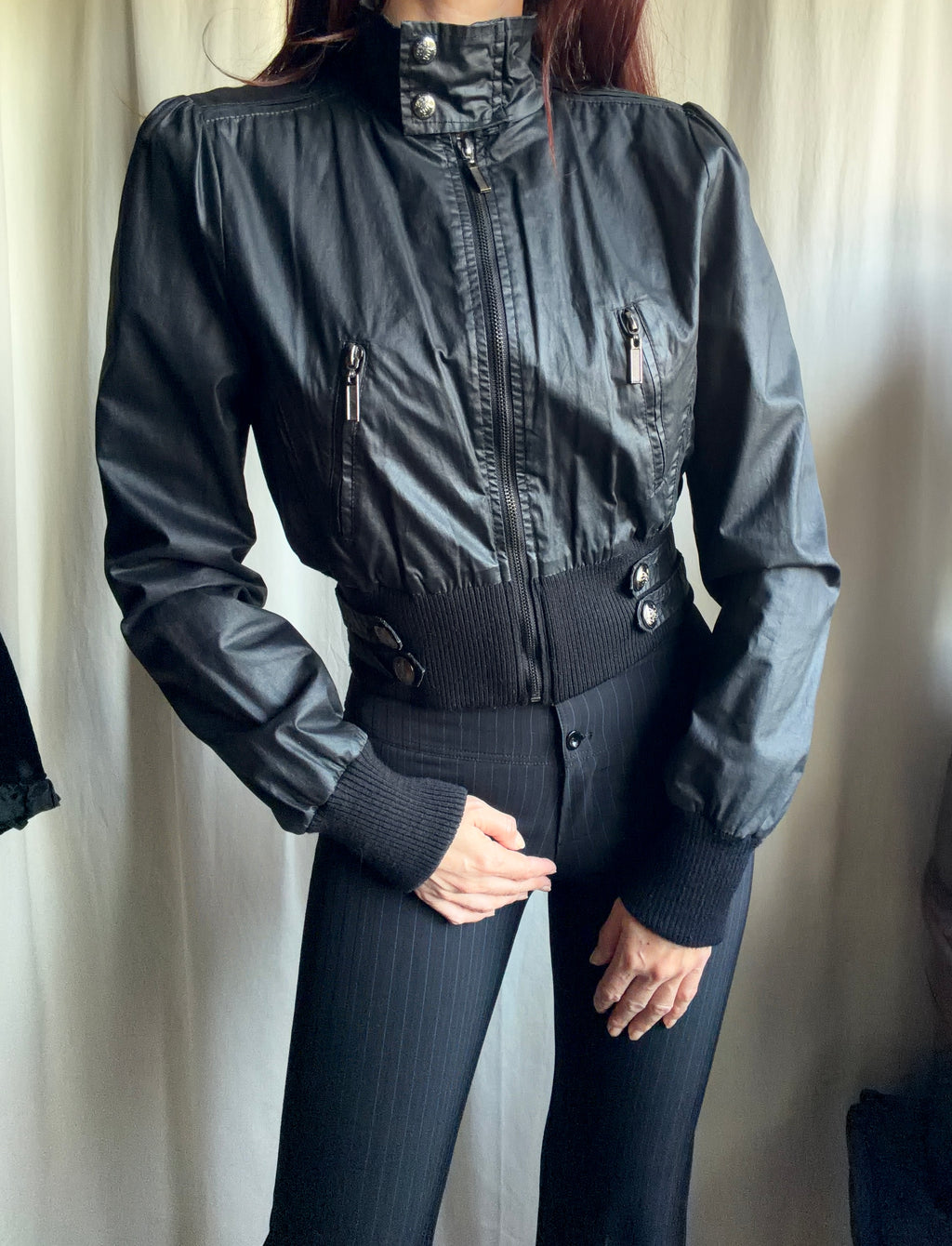 Blouson noir court à zips et boutons métalliques style cyber goth biker - taille S