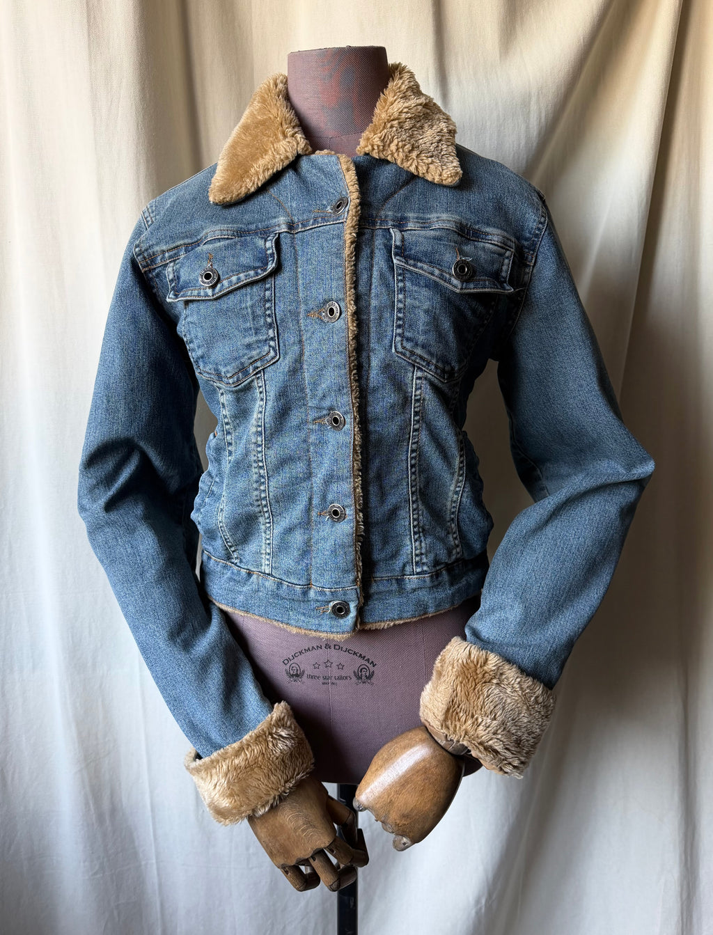 Veste en jean bleu y2k doublée fausse fourrure  - Taille M