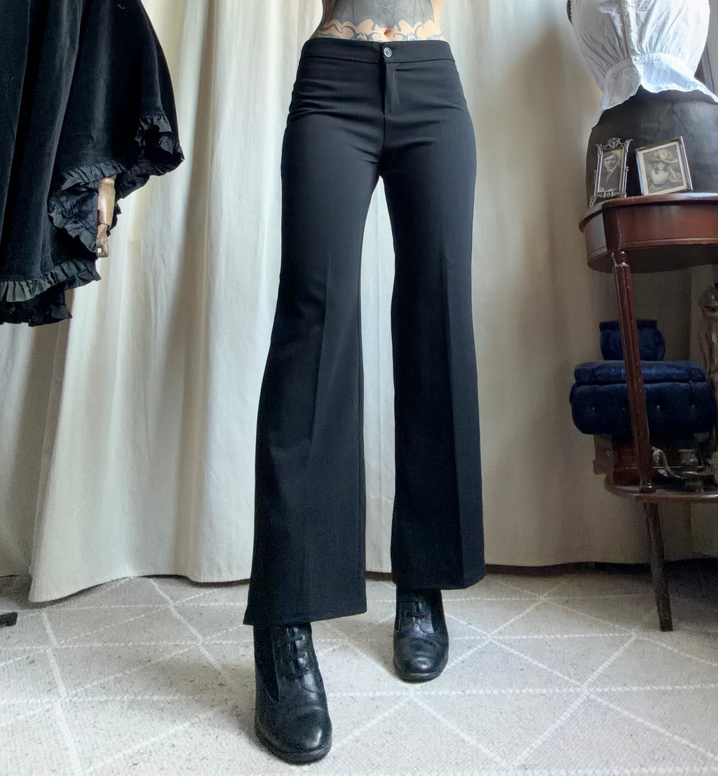Pantalon noir à jambes larges évasées style office siren corporate goth - taille M