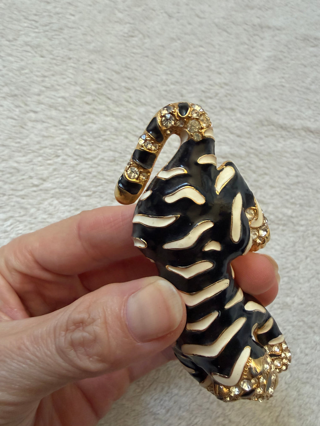 Black tiger brooch, ivory enamel with rhinestones and gold-tone details - 80s 90s vintage baroque