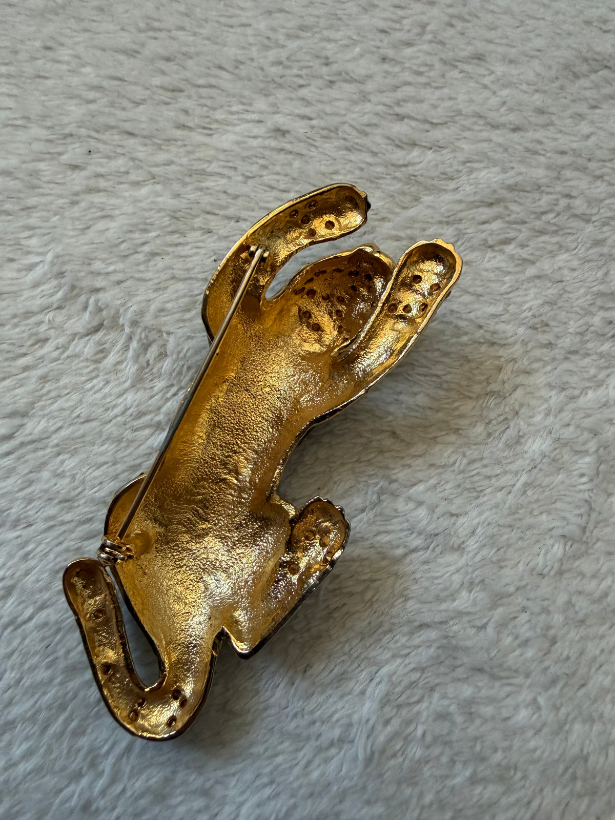 Black tiger brooch, ivory enamel with rhinestones and gold-tone details - 80s 90s vintage baroque
