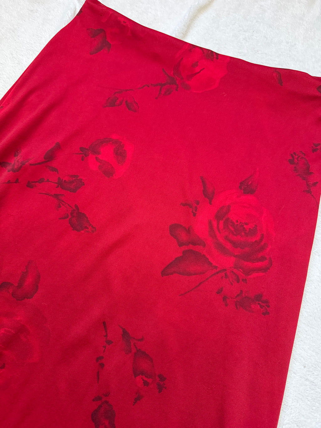 Jupe longue rouge motif floral noir coupe évasée style vampire goth - taille M