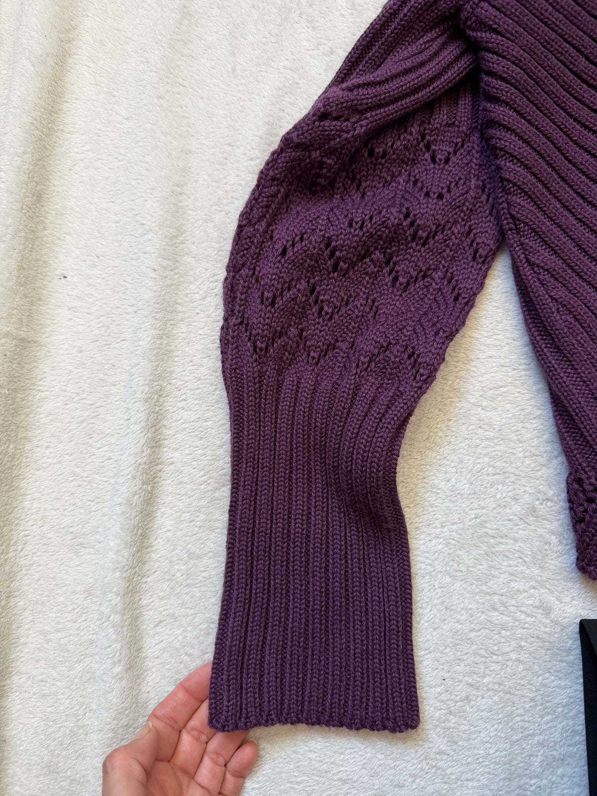 Cardigan court violet en maille côtelée manches ajourées style whimsigoth fairygrunge - taille XS/S