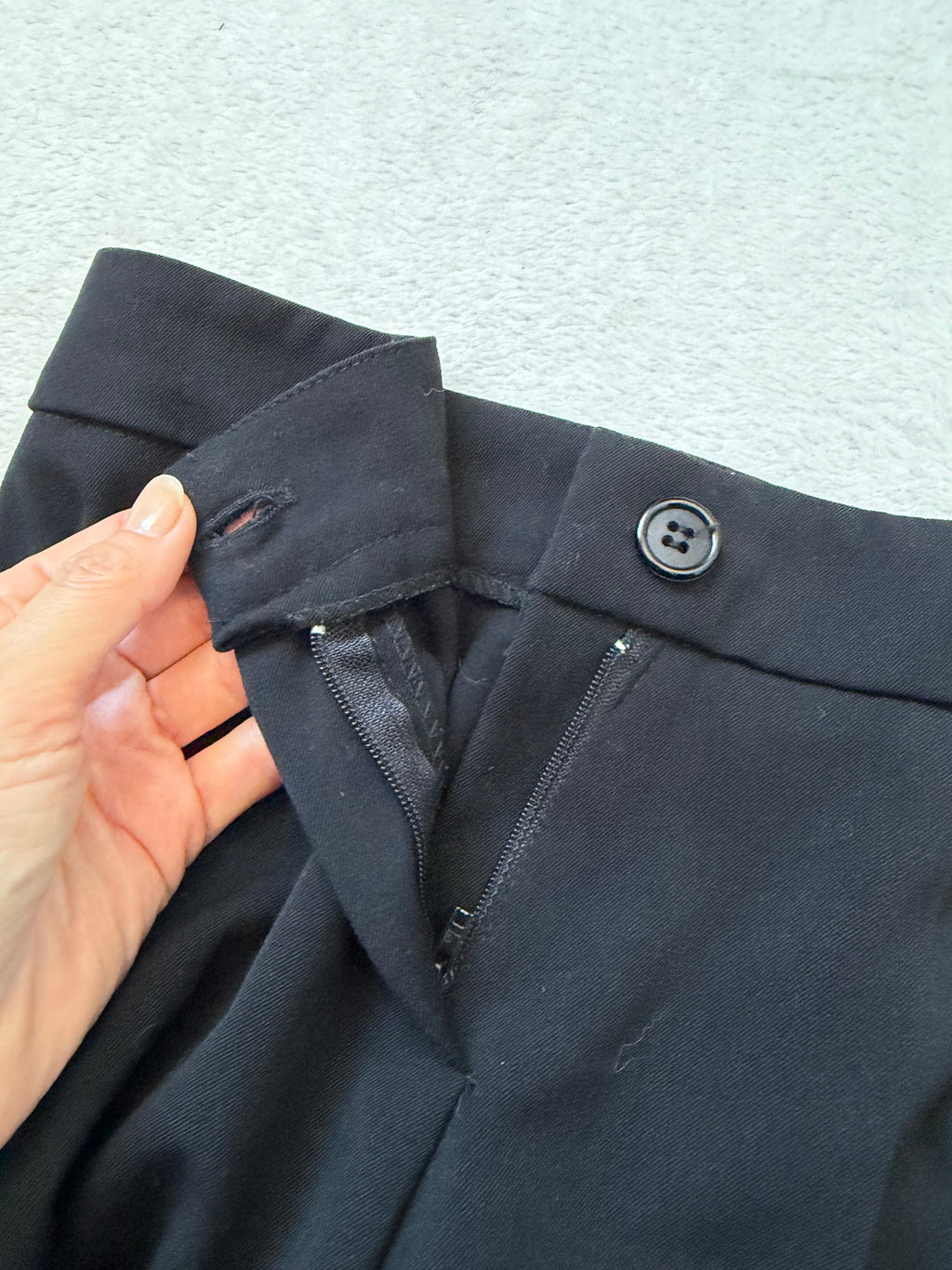 Pantalon noir à jambes larges évasées style office siren corporate goth - taille M