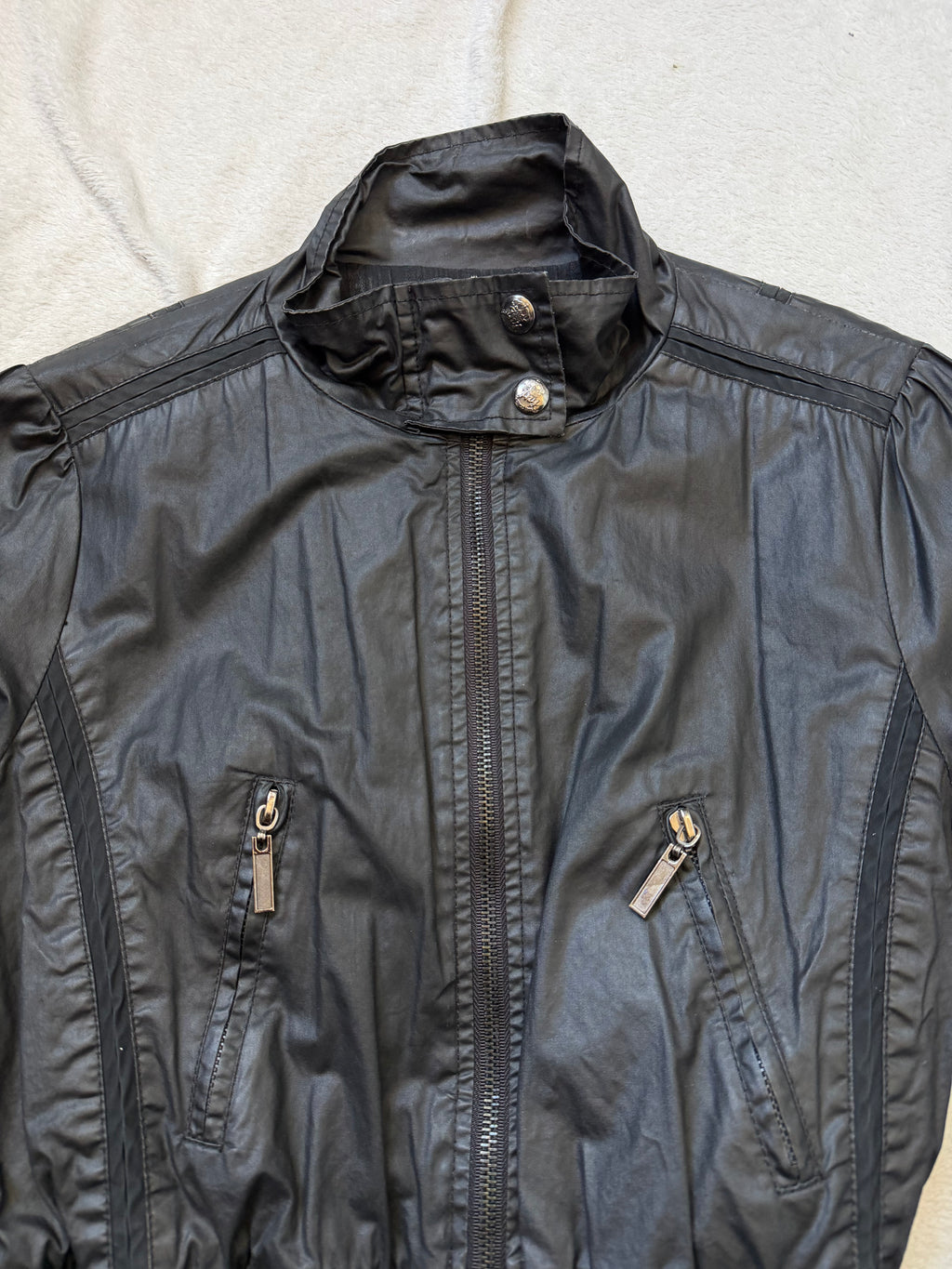 Blouson noir court à zips et boutons métalliques style cyber goth biker - taille S