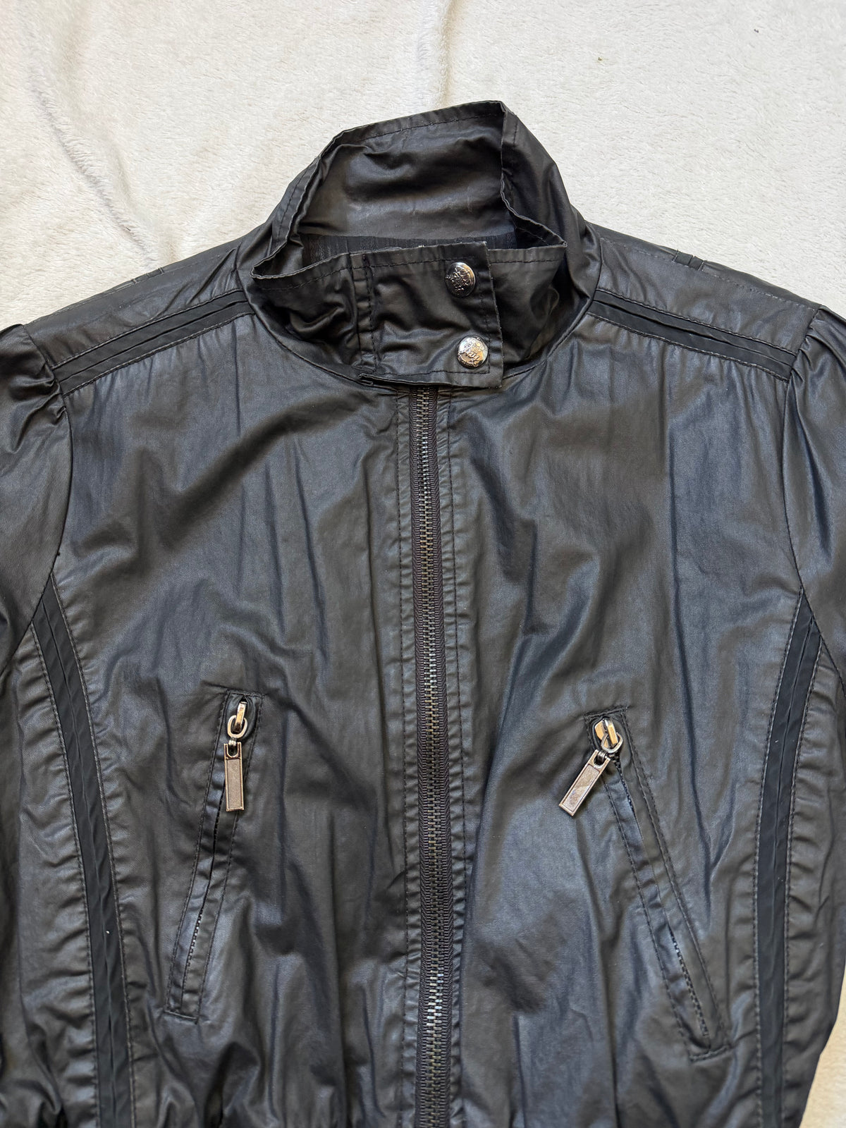 Blouson noir court à zips et boutons métalliques style cyber goth biker - taille S