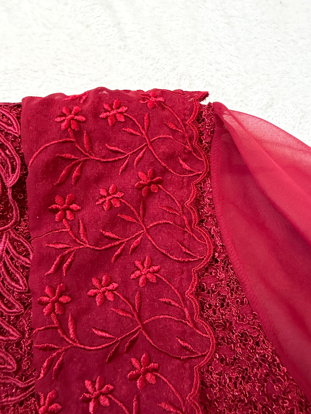 Ensemble rouge veste brodée et jupe longue style vampire goth Made in France - taille M