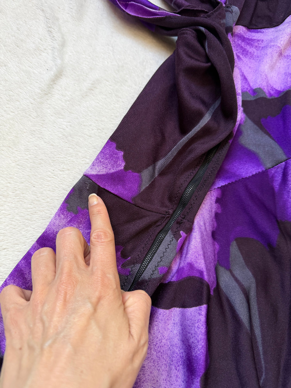 Robe maxi fleurs violettes et décolleté V style whimsigoth prom night - taille XS/S