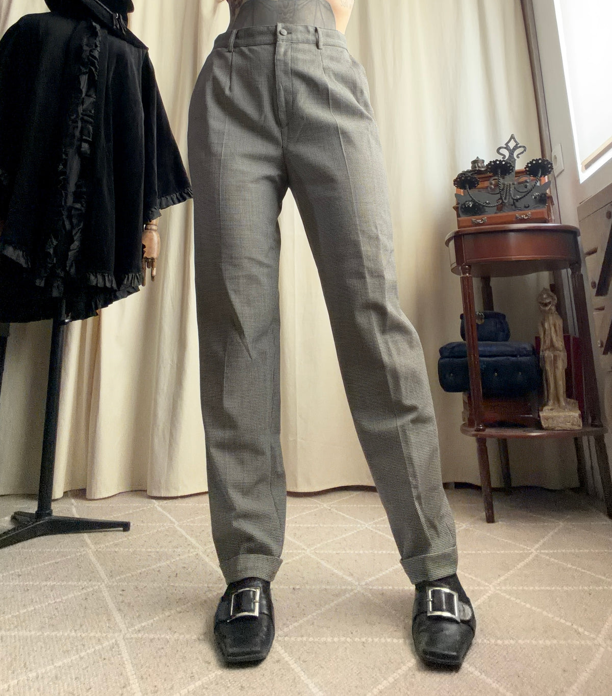 Pantalon Cacharel gris à micro-carreaux taille haute – taille M/L