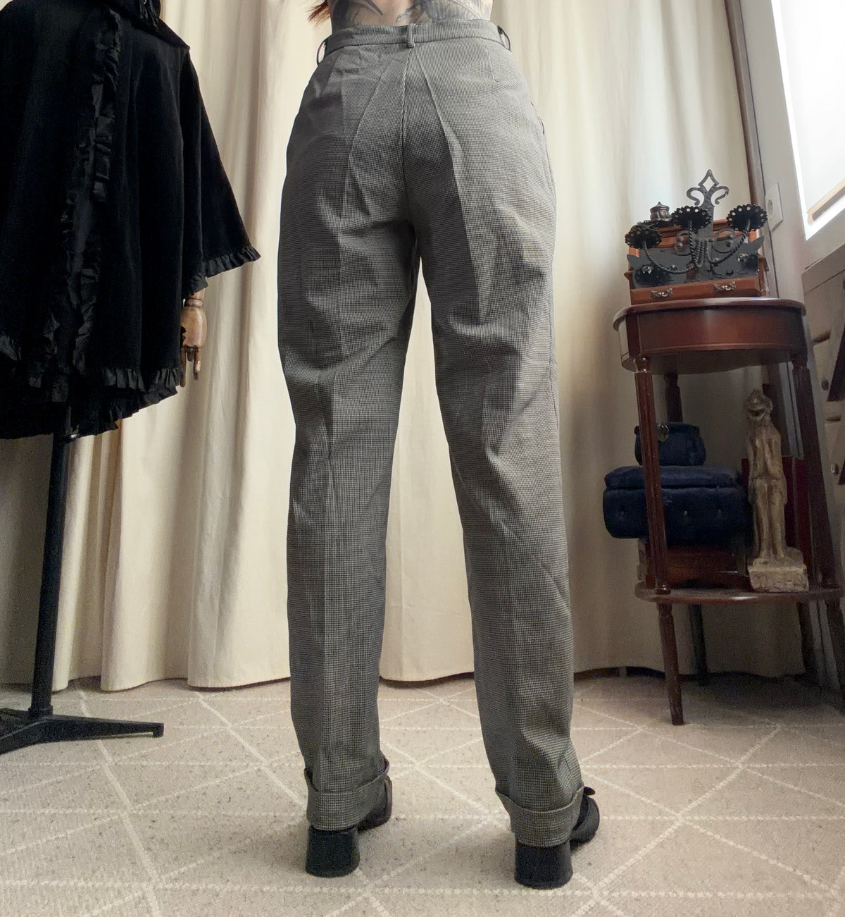 Pantalon Cacharel gris à micro-carreaux taille haute – taille M/L