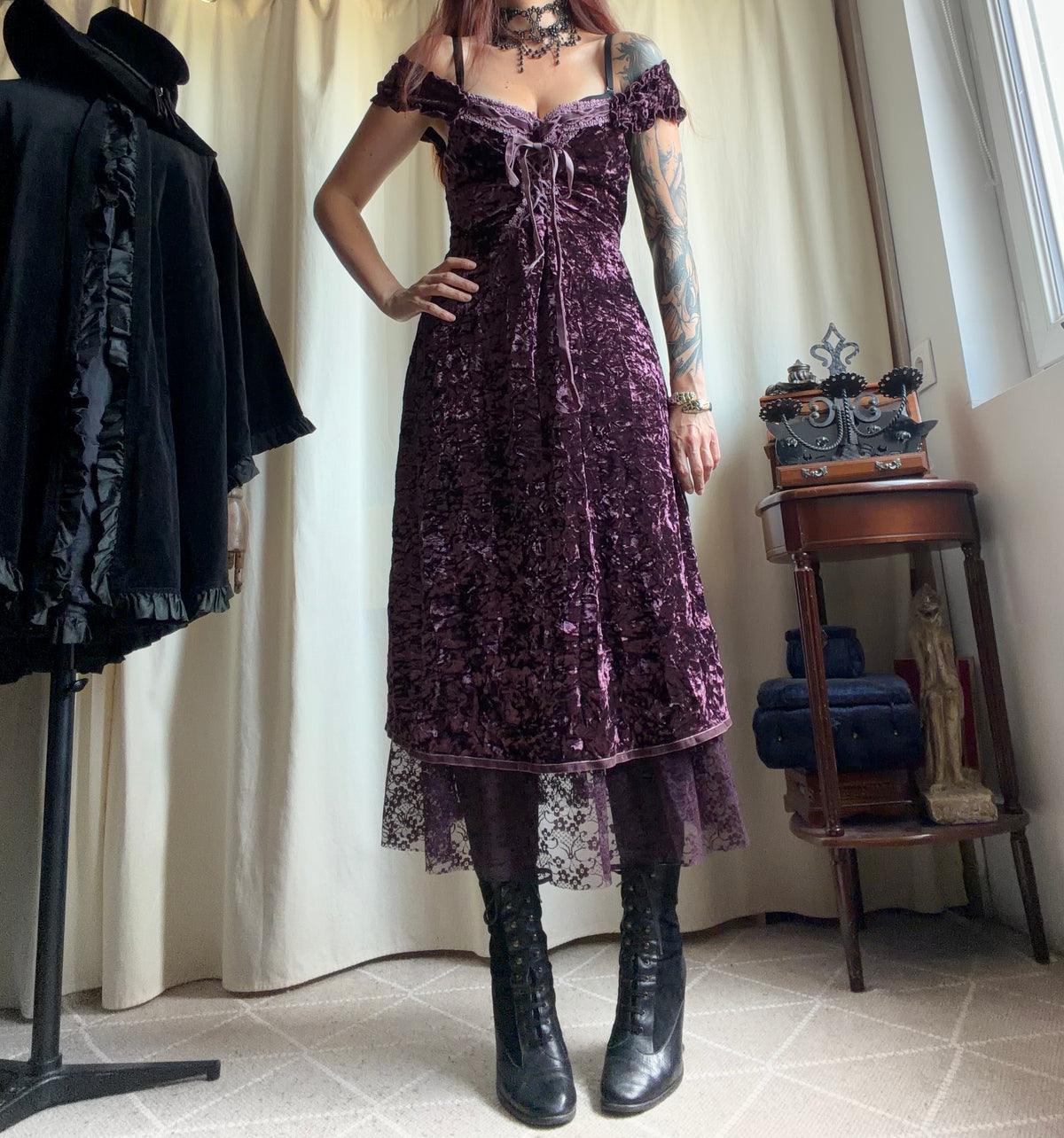 Long velvet dress purple/brown with corset lacing gothic medievalcore vampire style – size M