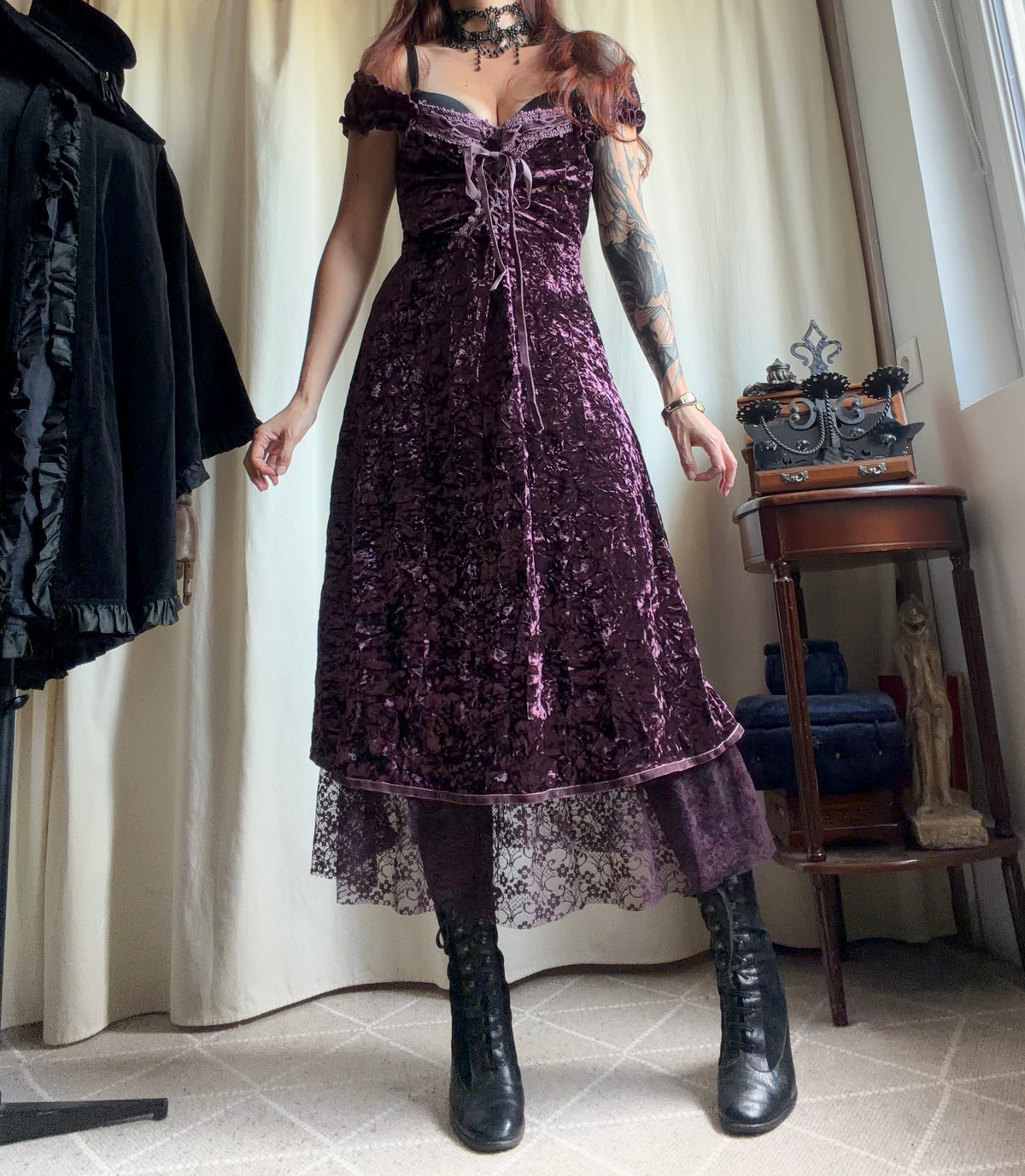 Long velvet dress purple/brown with corset lacing gothic medievalcore vampire style – size M