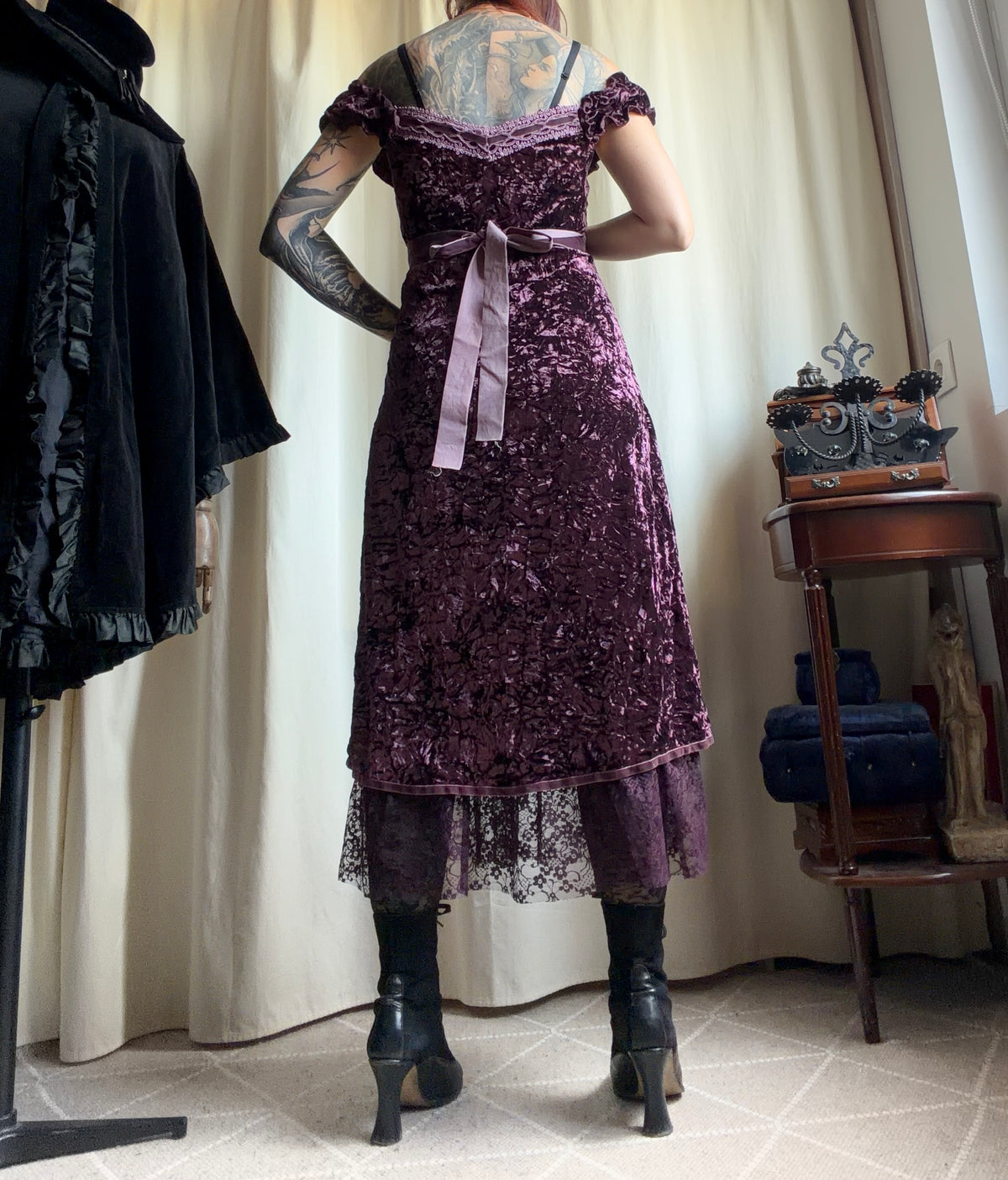 Long velvet dress purple/brown with corset lacing gothic medievalcore vampire style – size M