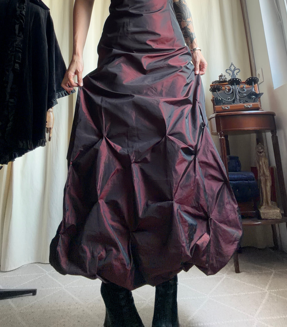 Satin Black Cherry Gothic Vampy 90s Prom Dress - Size M