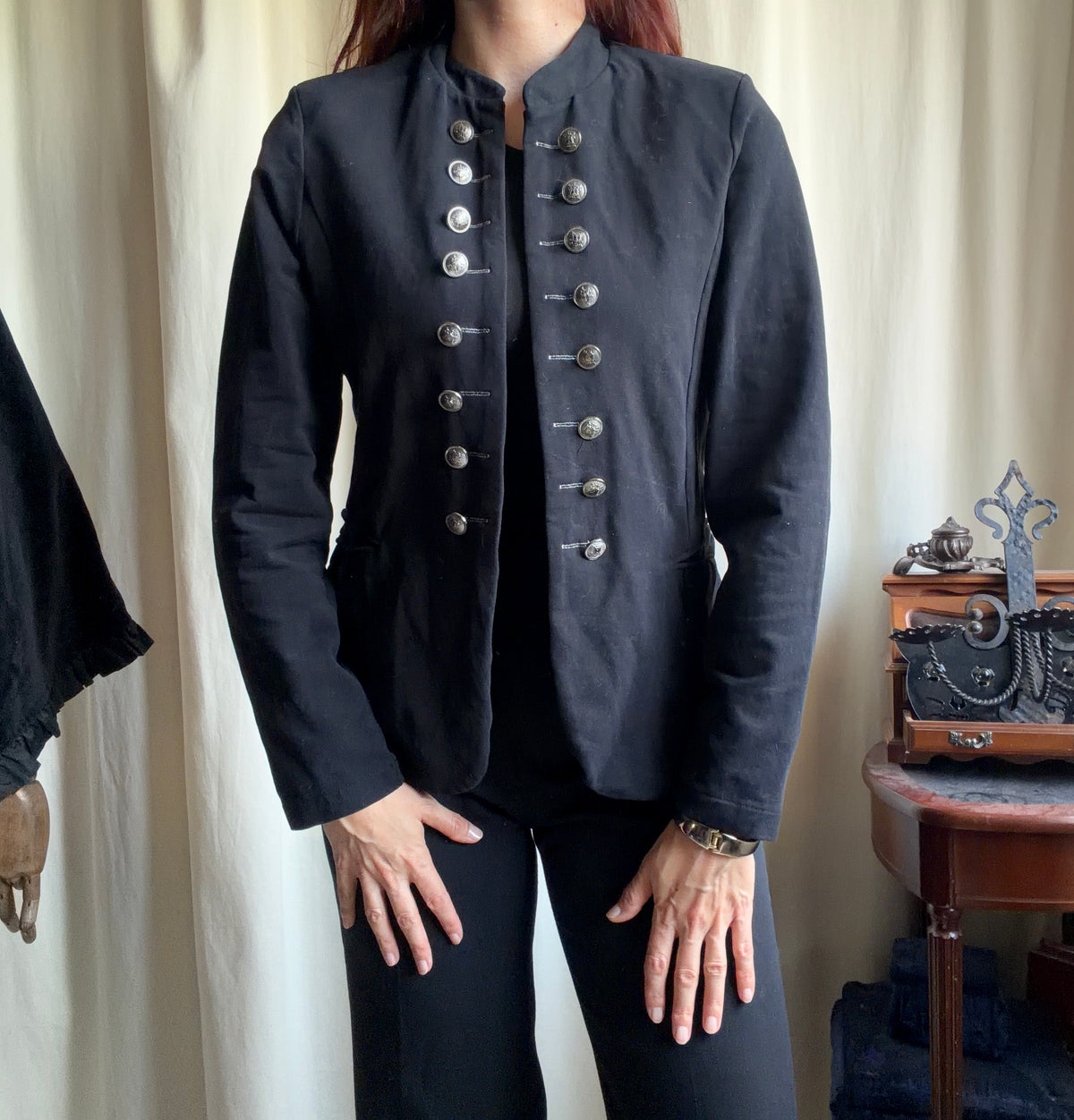 Veste noire officier à boutons métalliques style military goth - taille M/L
