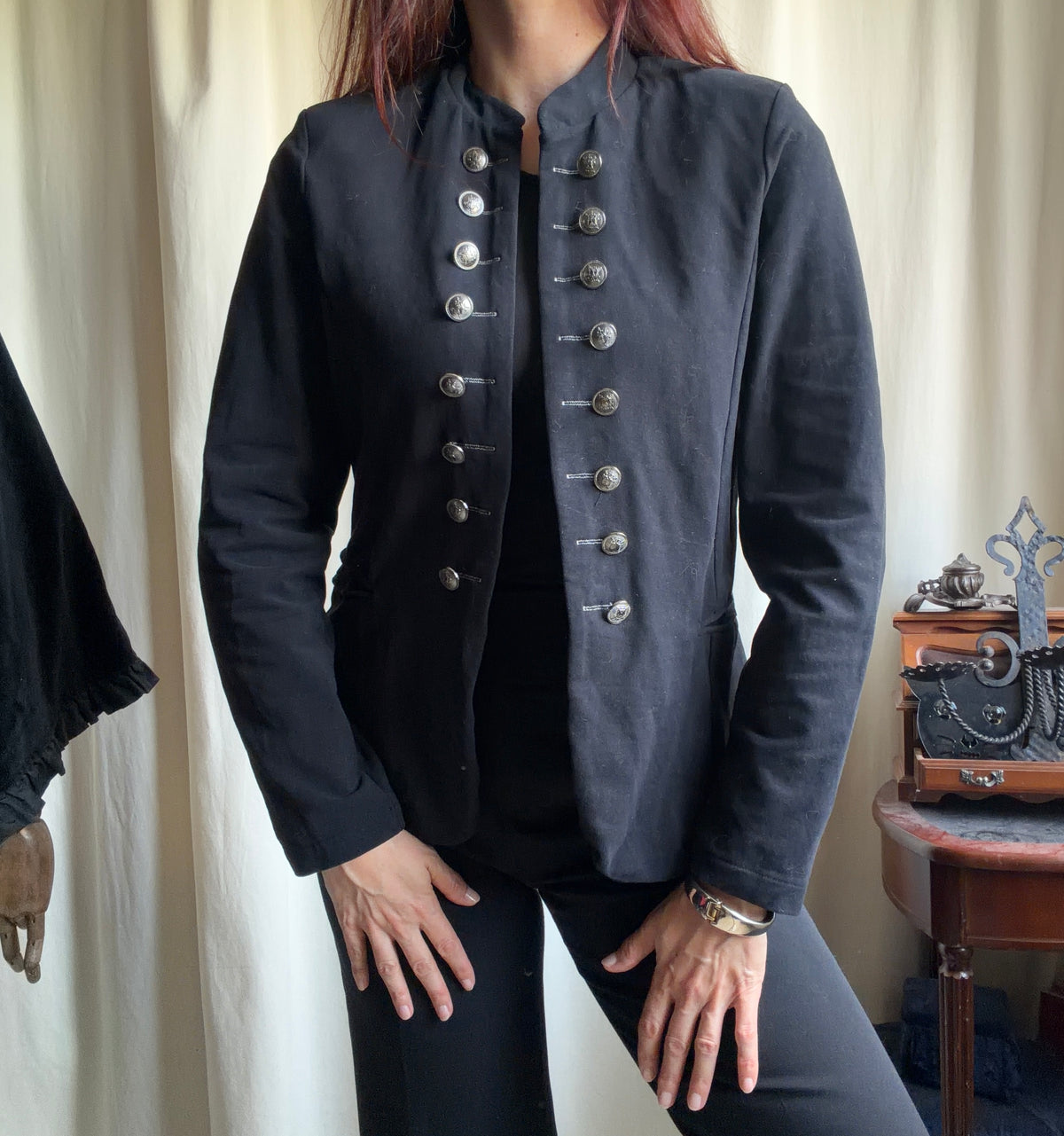 Veste noire officier à boutons métalliques style military goth - taille M/L